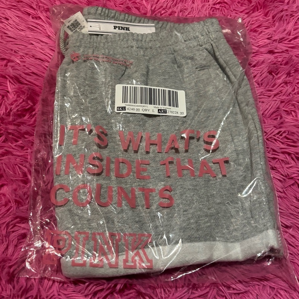 PINK Relaxed Fit Fleece Grey Short Women Size Large - Picture 5 of 9